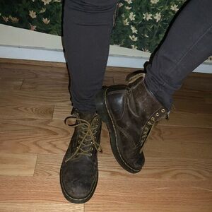 Women’s Doc Martens Crazy Horse